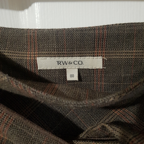 Plaid skirt - Picture 3 of 3